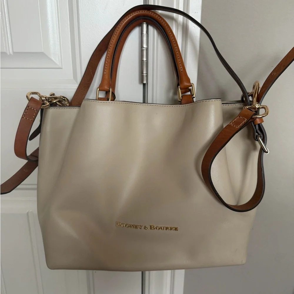 Dooney & Bourke- Barlow- Beige Leather Tote - Picture 3 of 6